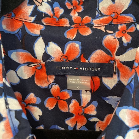 Tommy Hilfiger dress. Size 6. - Picture 4 of 6